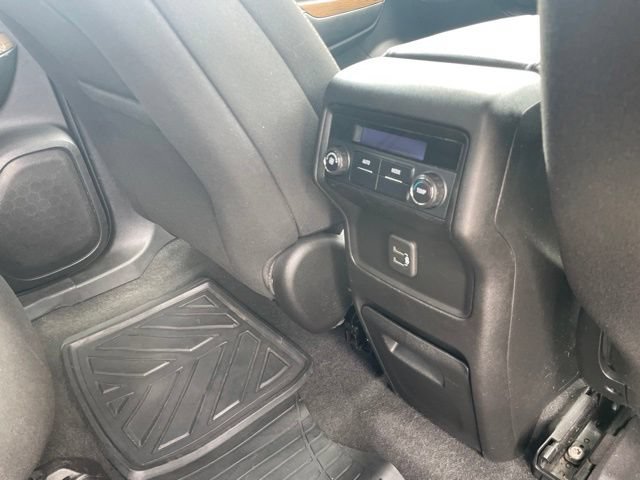 Used 2018 GMC Acadia SLE AWD/4WD image 57