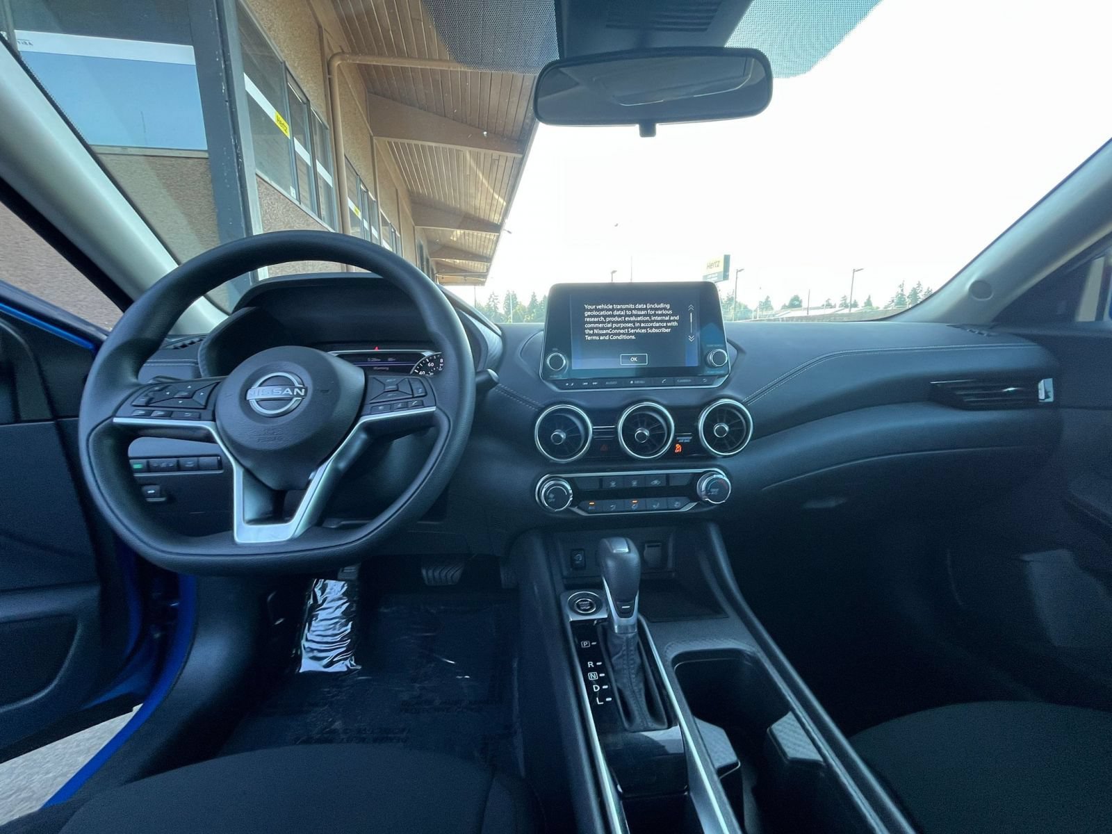 Used 2025 Nissan Sentra SV FWD image 32