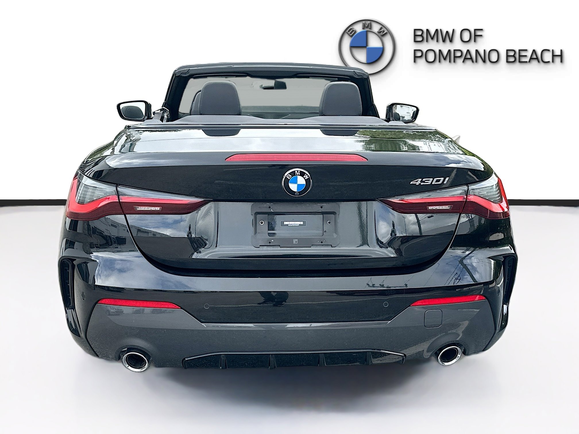 Used 2023 BMW 430i Convertible w/ M Sport Package RWD image 6