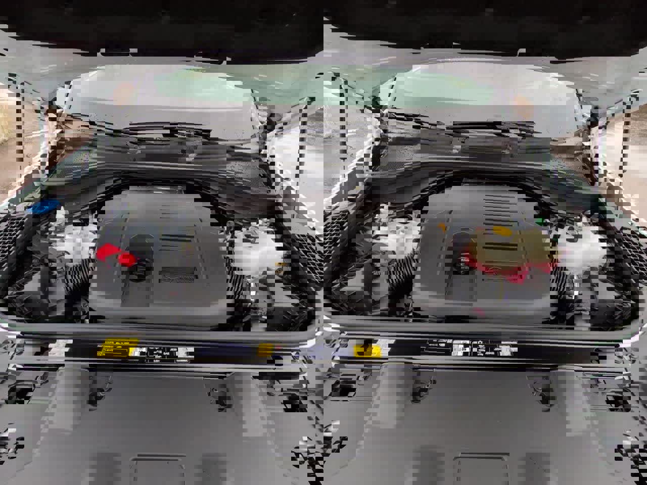 New 2026 Land Rover Range Rover Long Wheelbase SE image 11