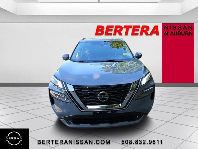 Used 2021 Nissan Rogue SL image 3