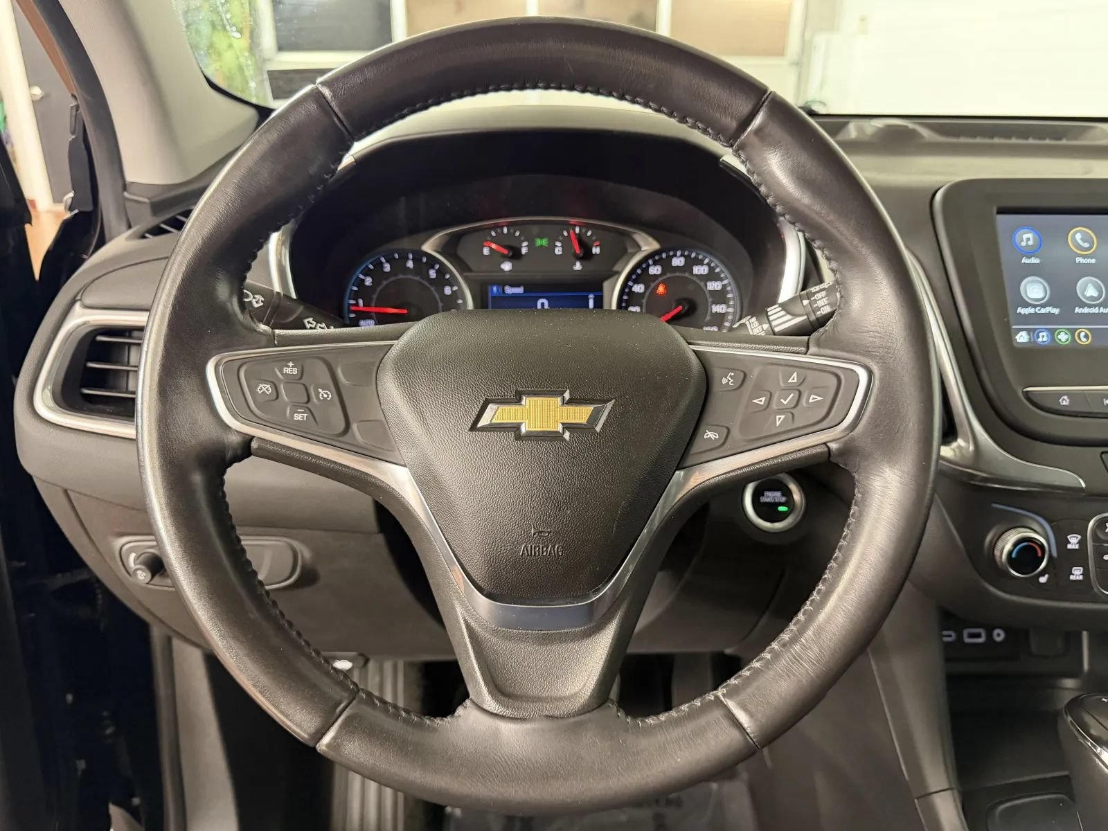 Used 2019 Chevrolet Equinox LT FWD image 18
