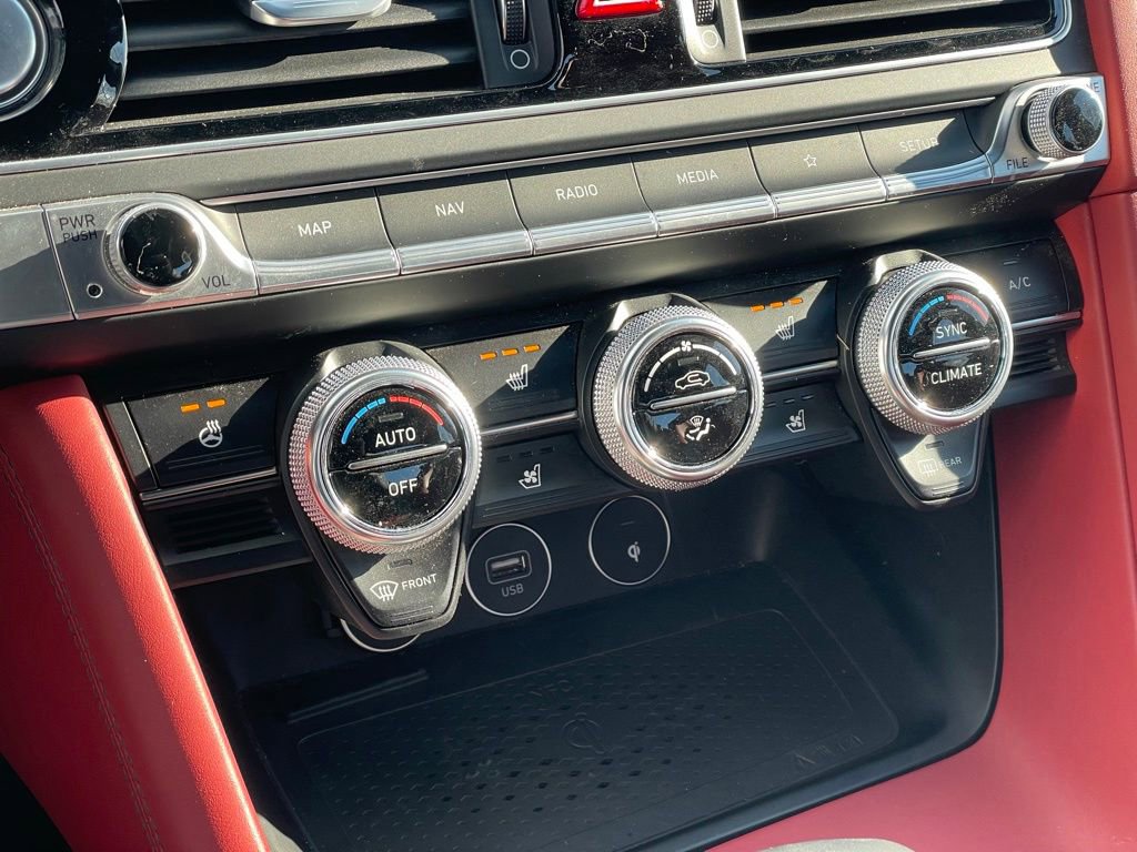 Used 2023 Genesis G70 3.3T w/ Sport Prestige Package image 21