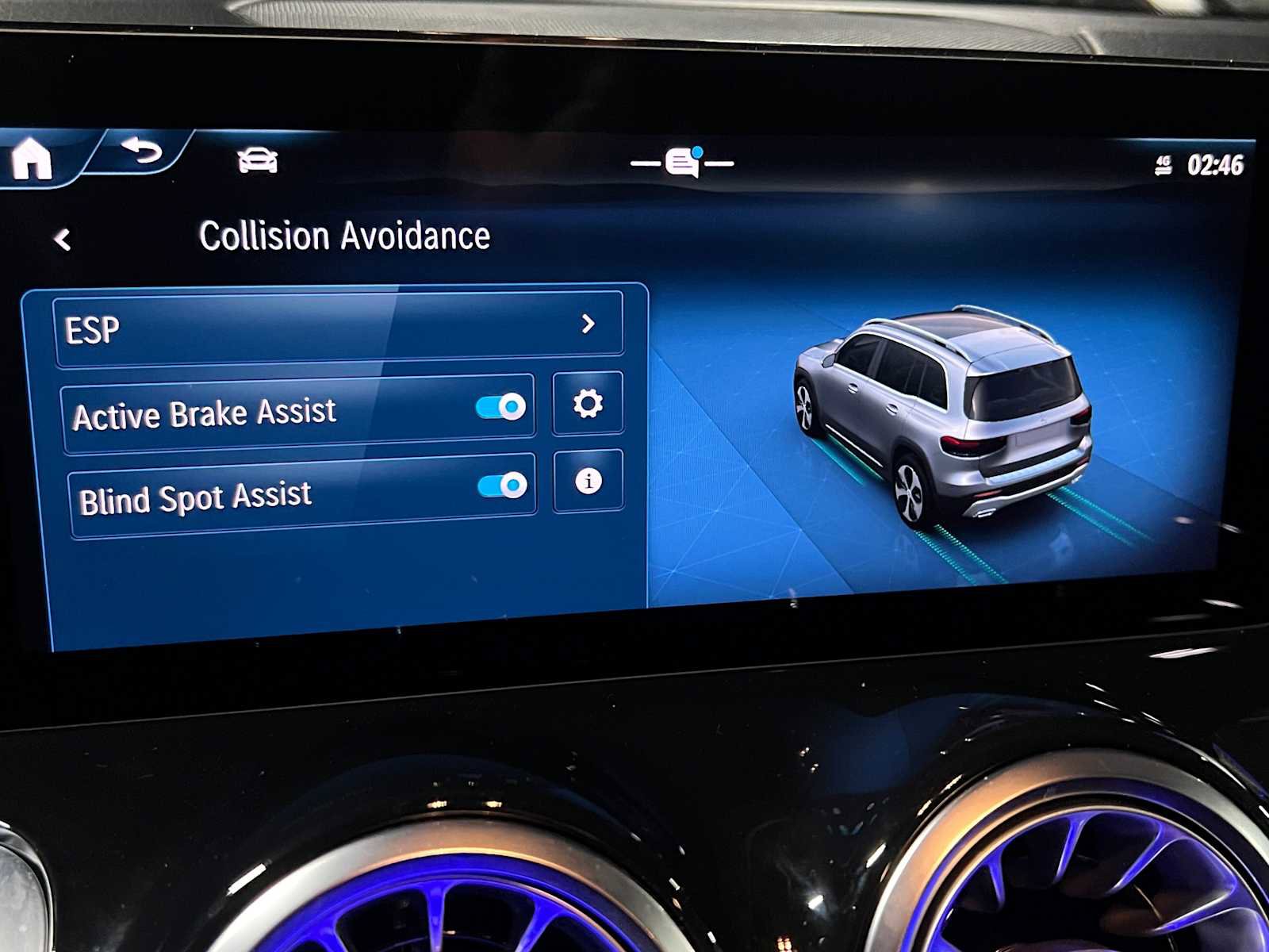 Certified 2025 Mercedes-Benz GLB 250 4MATIC image 37