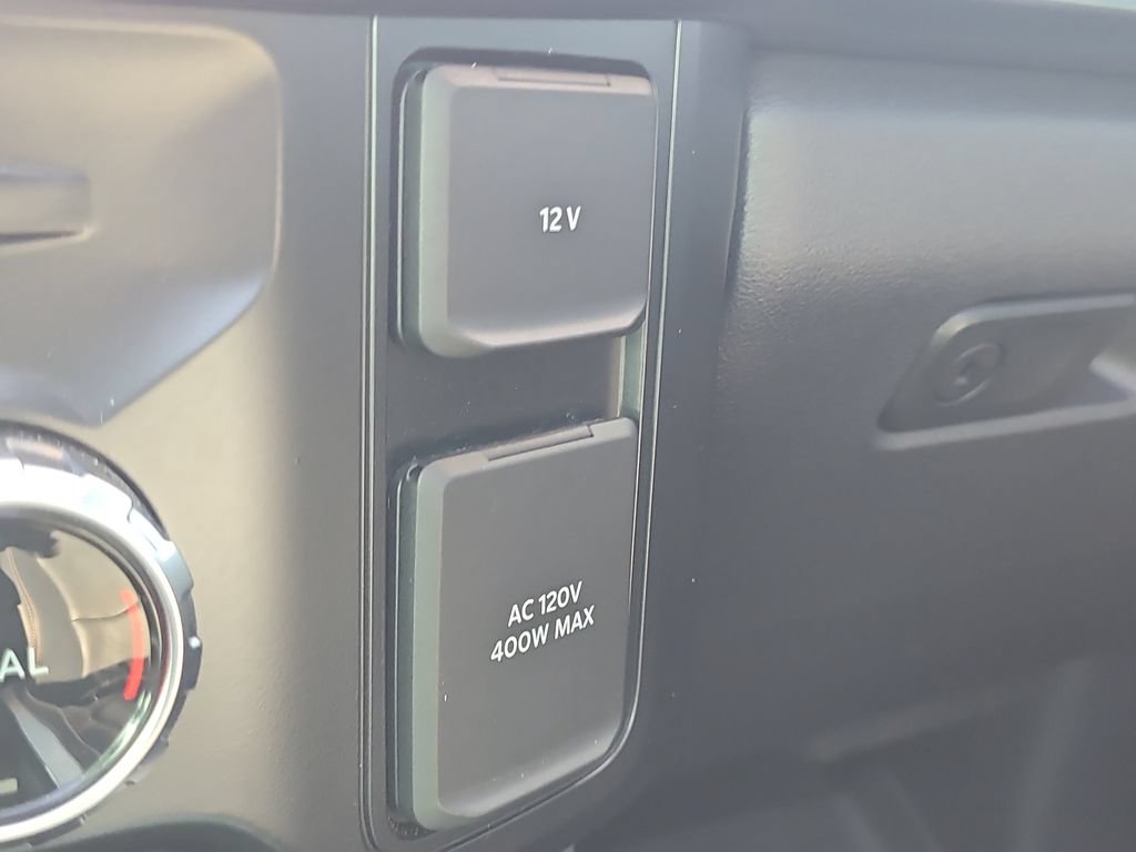 Used 2024 Ford F250 Lariat w/ Lariat Ultimate Package AWD/4WD image 28