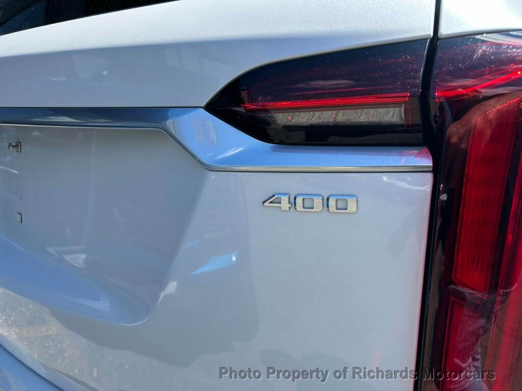 Used 2022 Cadillac XT6 Premium Luxury w/ LPO, Floor Liner Package AWD/4WD image 9