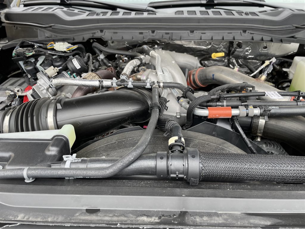 Used 2023 Ford F450 Platinum w/ FX4 Off-Road Package image 7