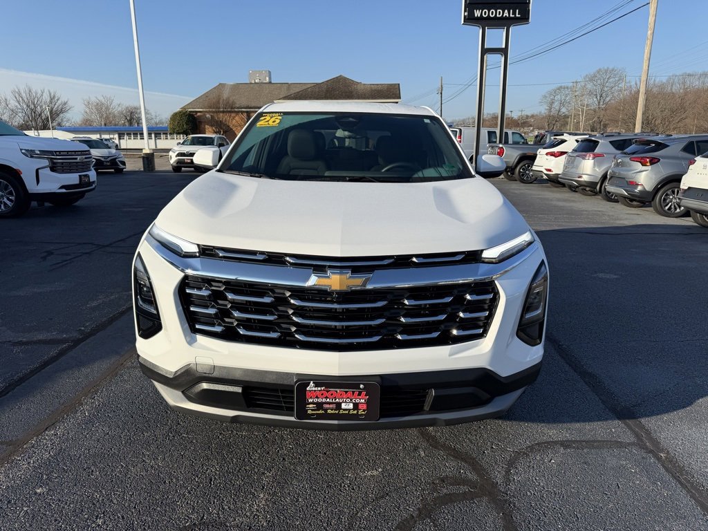 Used 2026 Chevrolet Equinox LT image 2