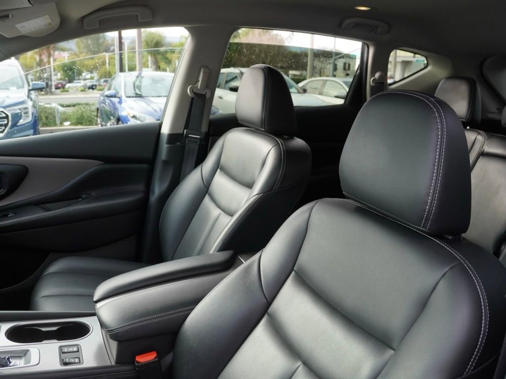 Used 2024 Nissan Murano SV w/ SV Midnight Edition Package image 14