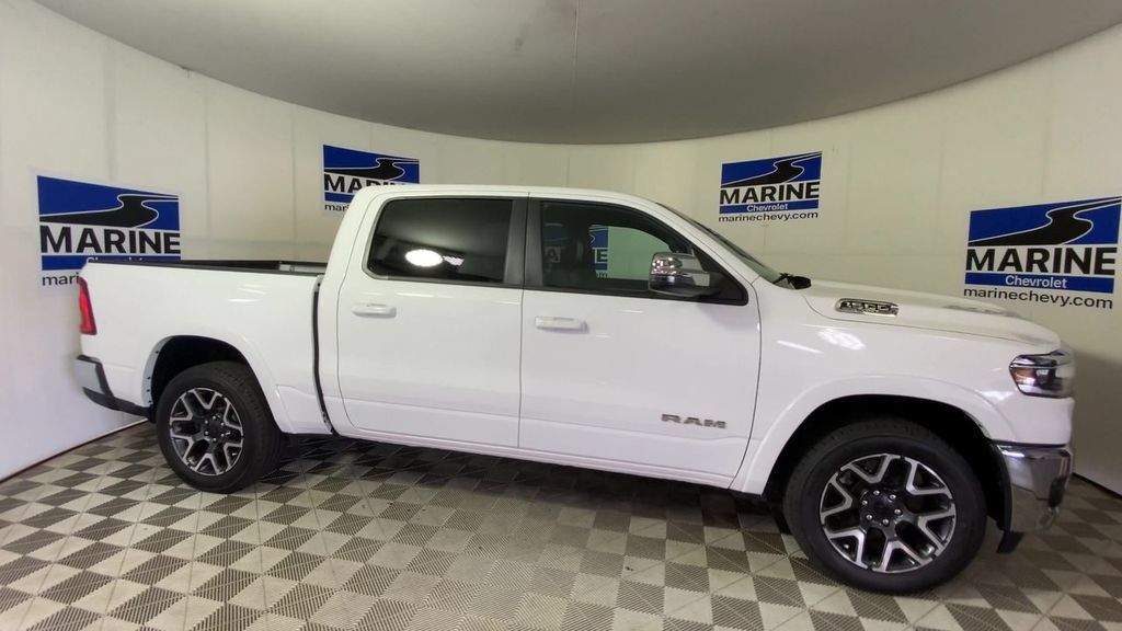 Used 2025 RAM 1500 Laramie AWD/4WD image 3