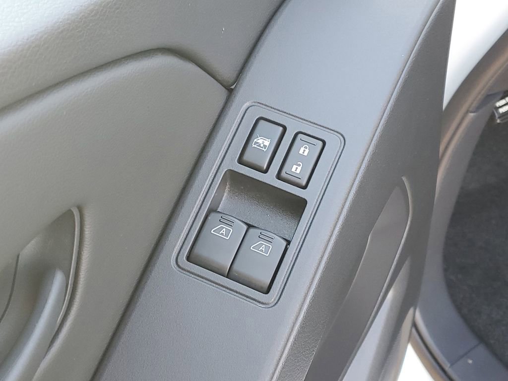 New 2026 Nissan Frontier S image 9