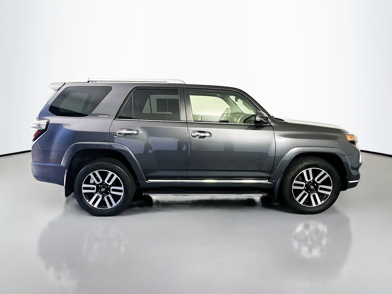 Used 2021 Toyota 4Runner Limited AWD/4WD image 8