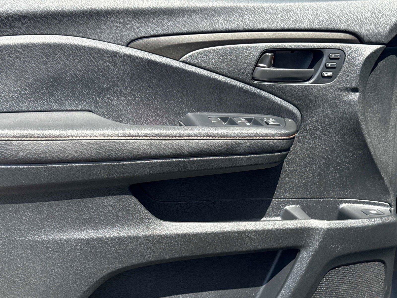 Certified 2025 Honda Ridgeline TrailSport+ image 17