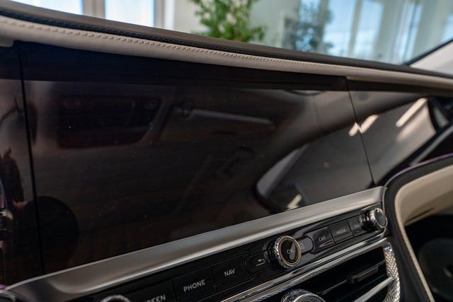 New 2025 Bentley Flying Spur Plug-In Hybrid image 38