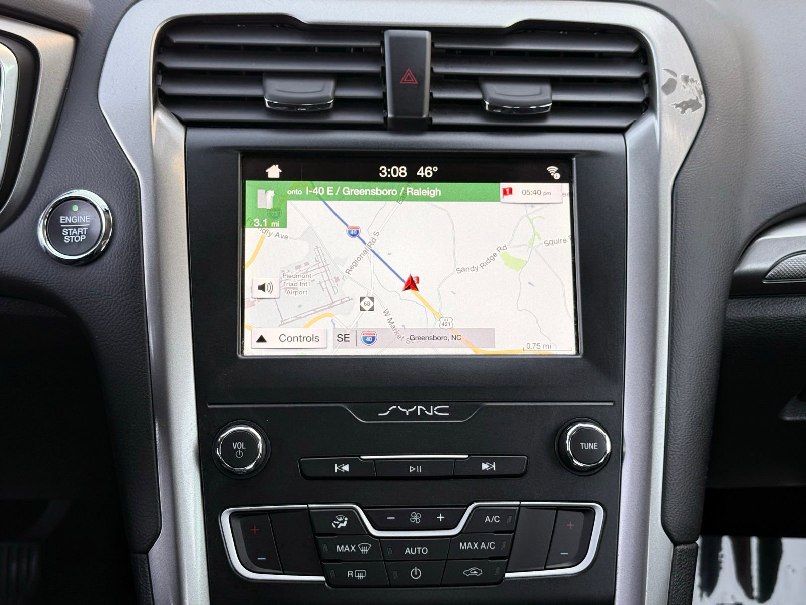 Used 2019 Ford Fusion SE image 35