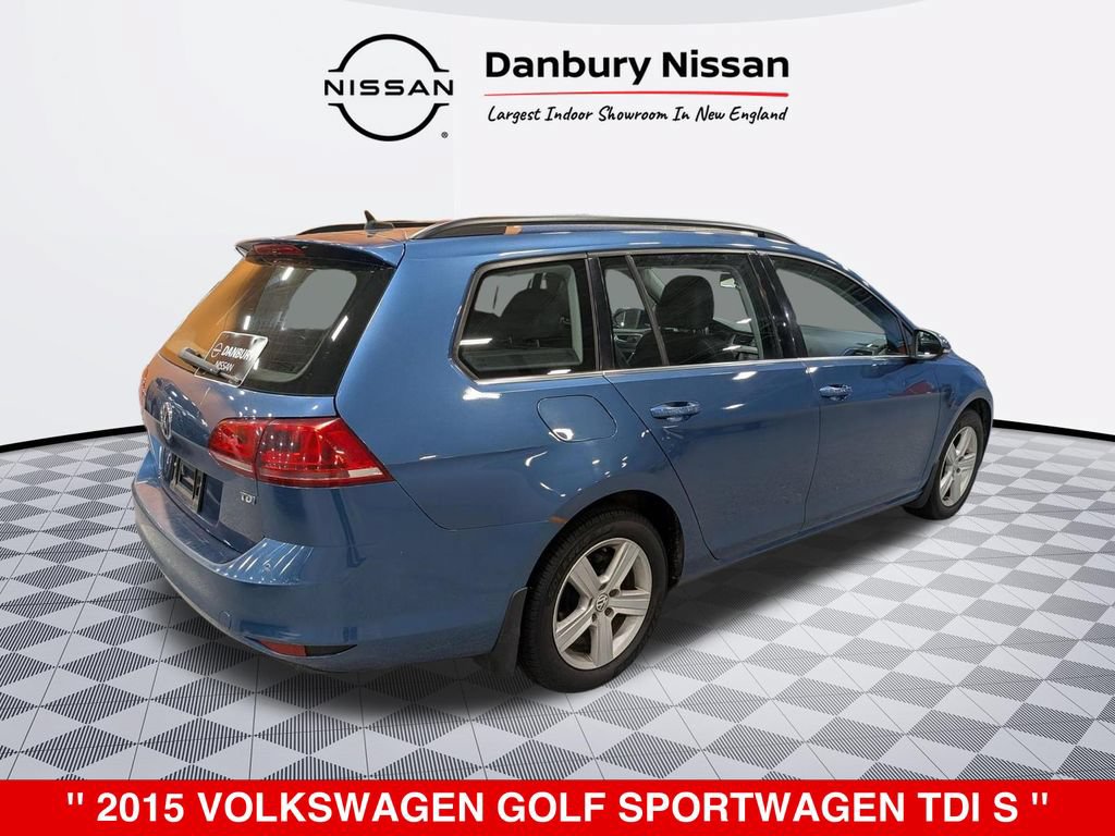 Used 2015 Volkswagen Golf TDI S FWD image 3