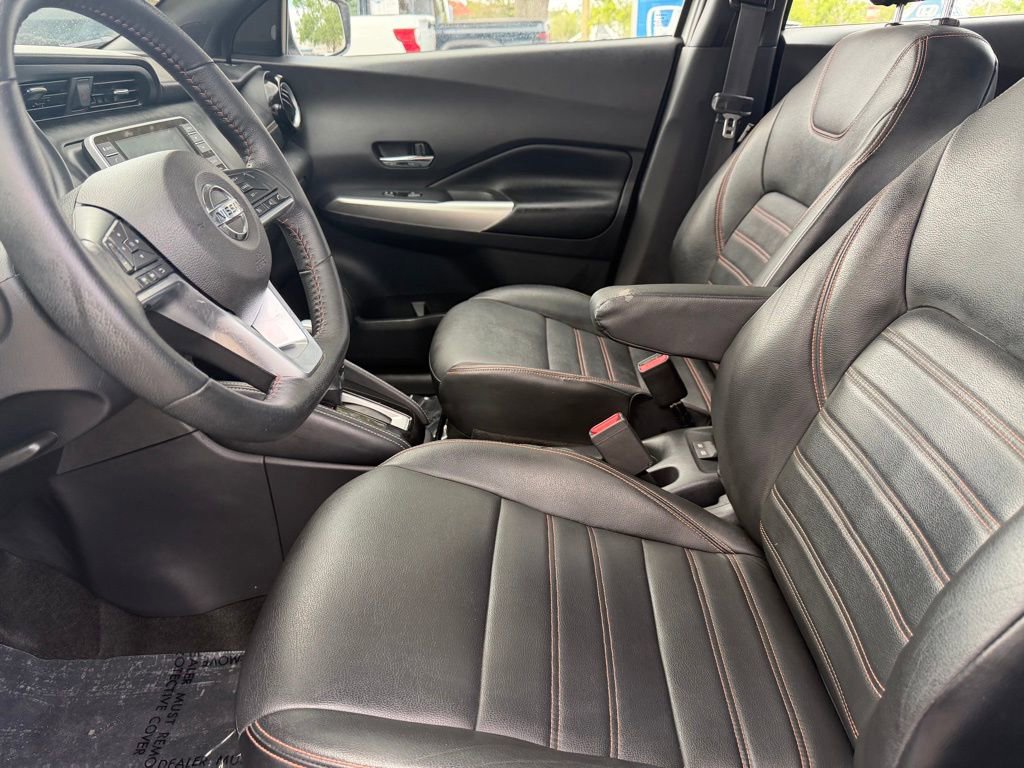 Used 2019 Nissan Kicks SR w/ SR Premium Package image 18
