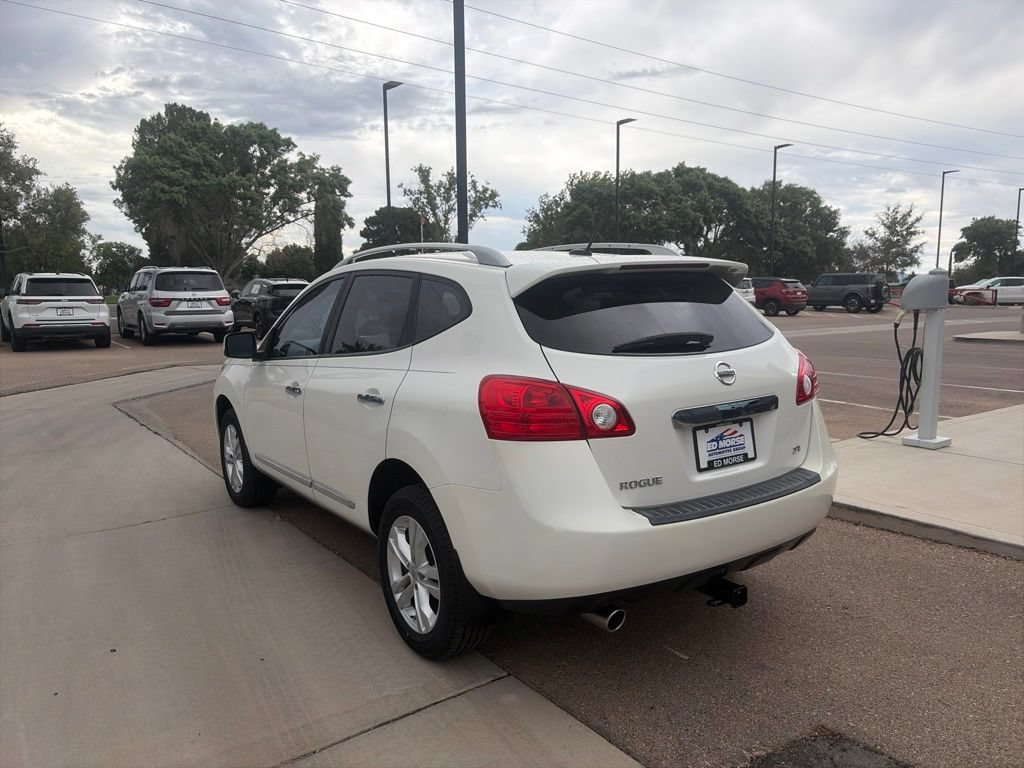 Used 2013 Nissan Rogue SV FWD image 7