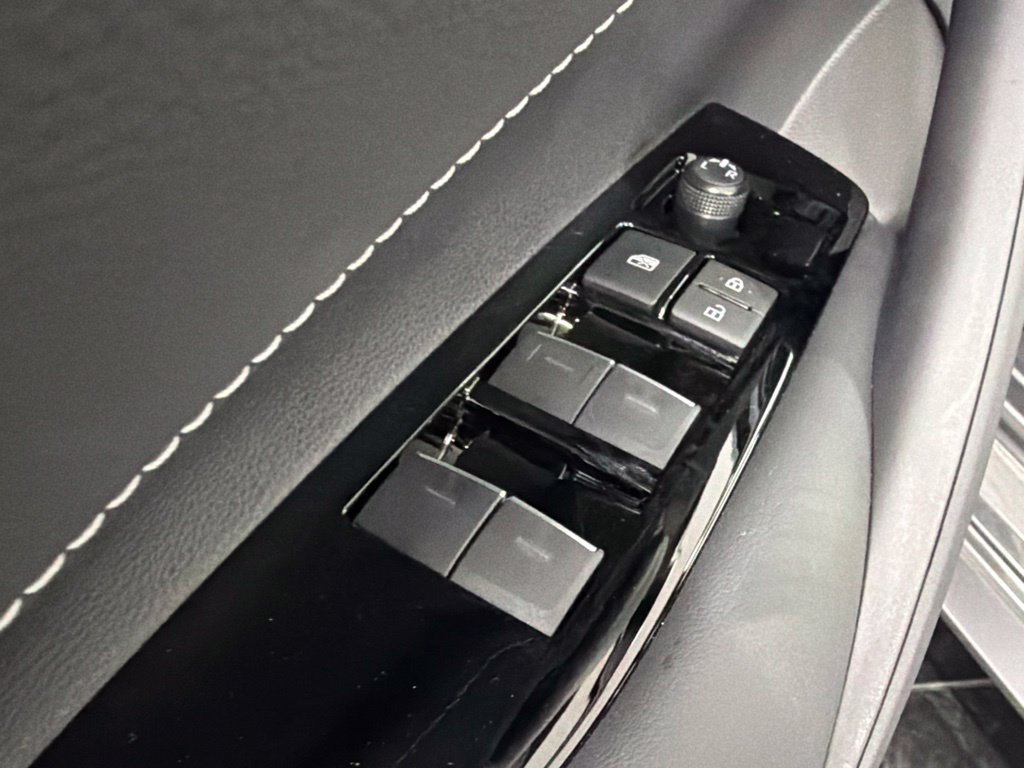 New 2027 Toyota Corolla SE w/ SE Premium Package FWD image 17