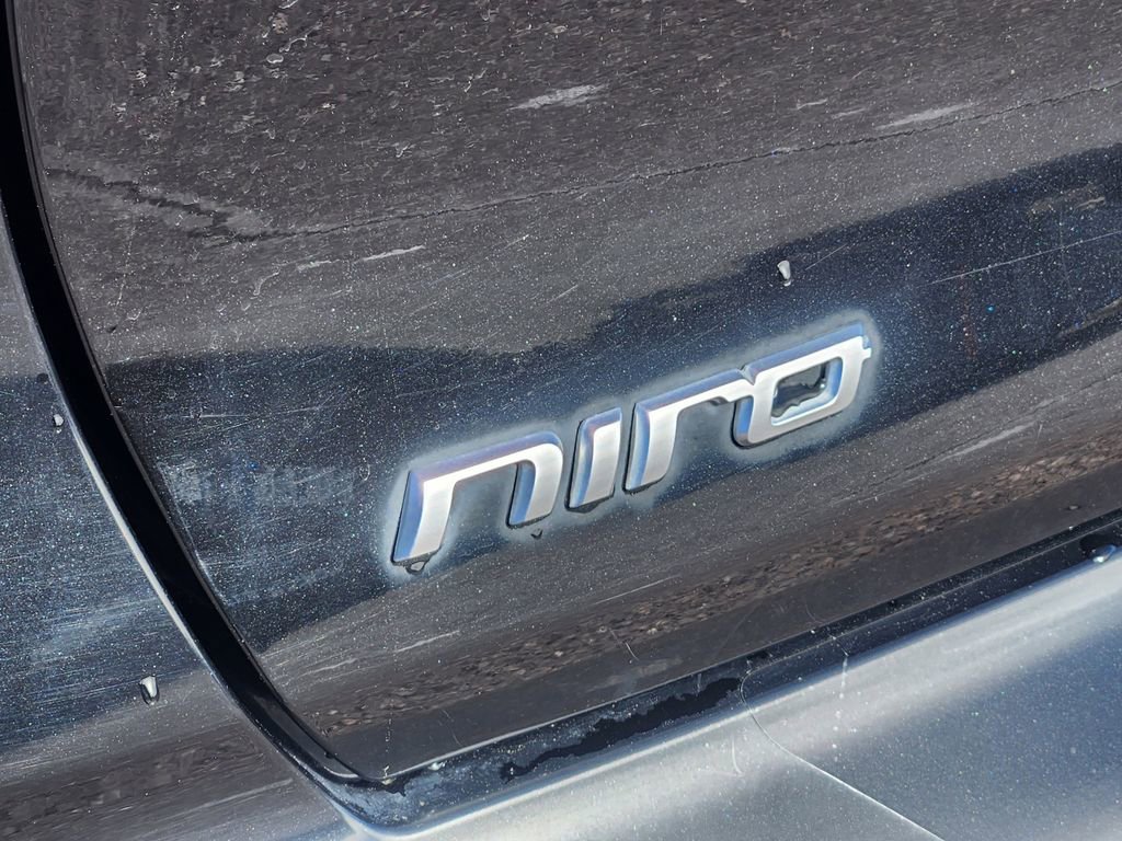 Used 2018 Kia Niro EX Premium image 31