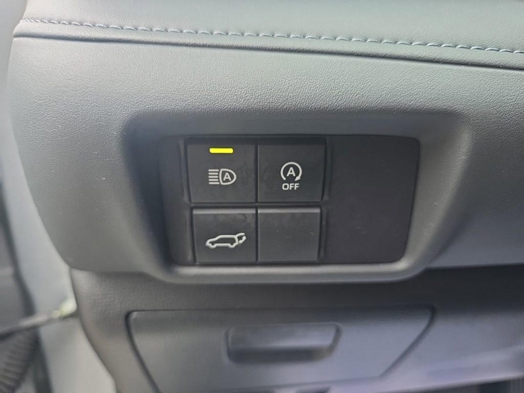 Used 2024 Toyota Highlander LE image 26
