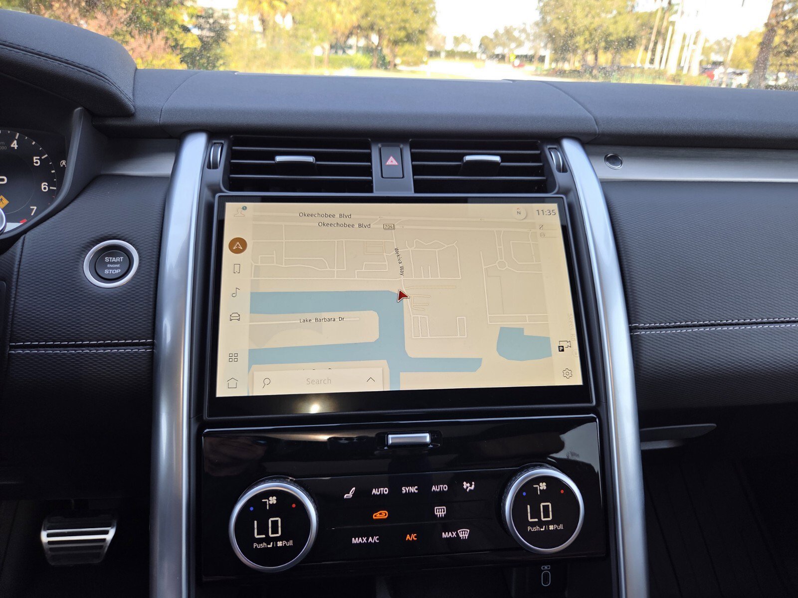 Used 2026 Land Rover Discovery Limited Edition image 14