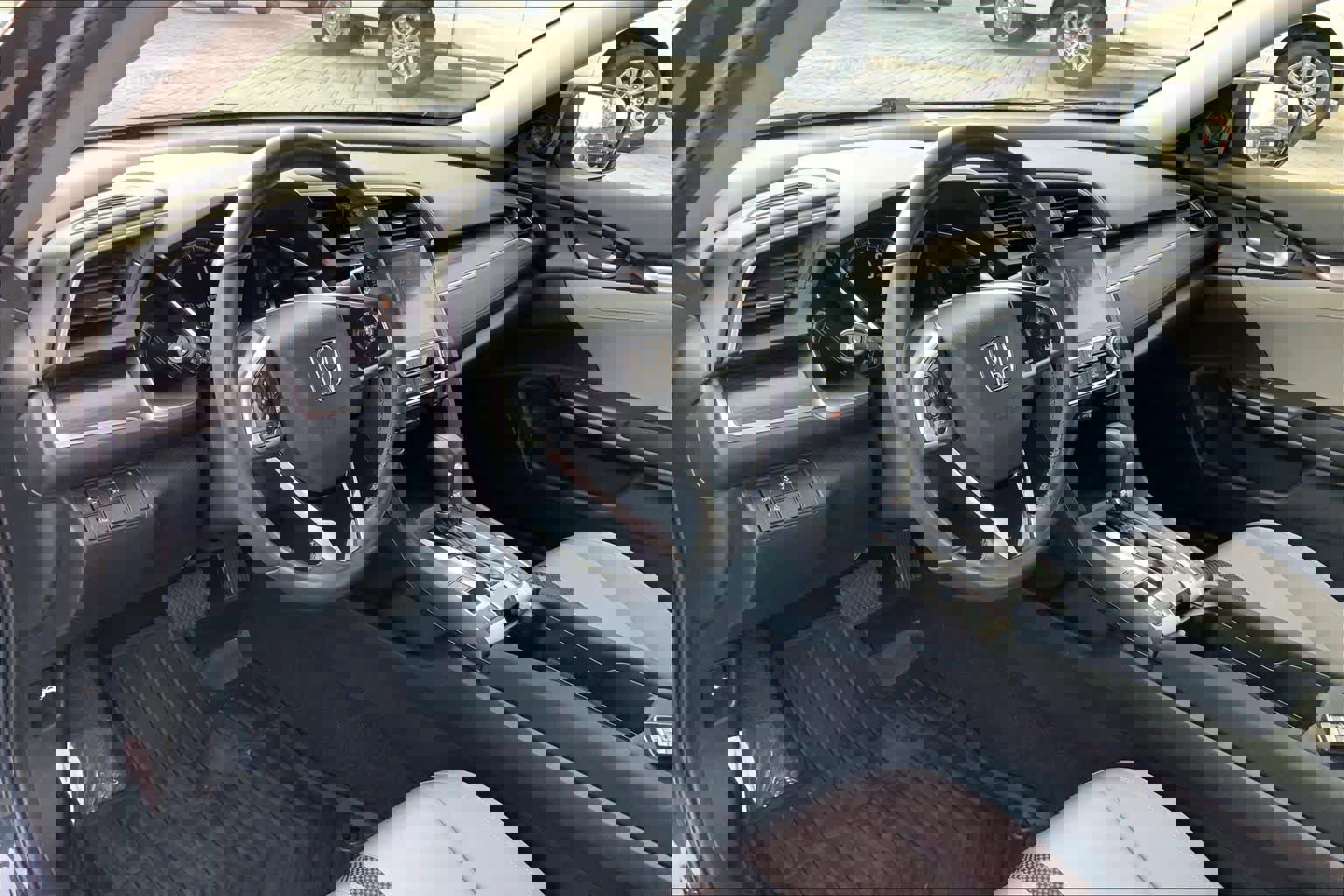 Used 2019 Honda Civic EX image 17