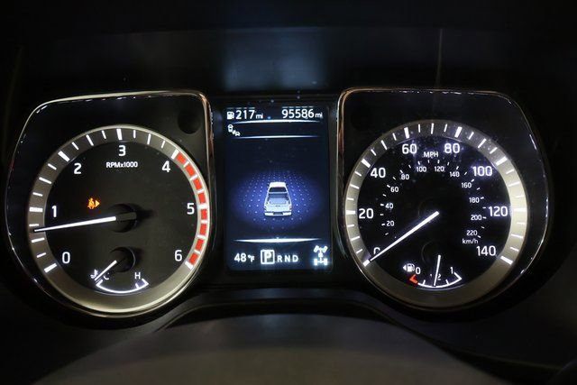 Used 2018 Nissan Titan PRO-4X image 14