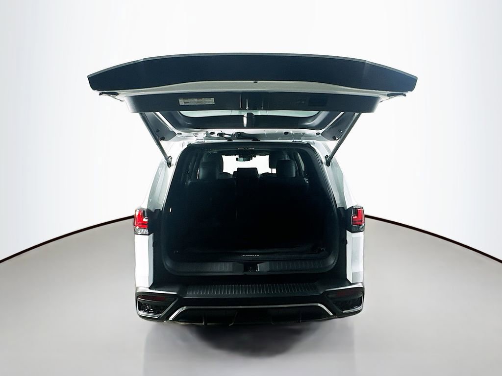 Used 2025 Lexus LX 600 F Sport w/ Accessory Package (Z1) image 28