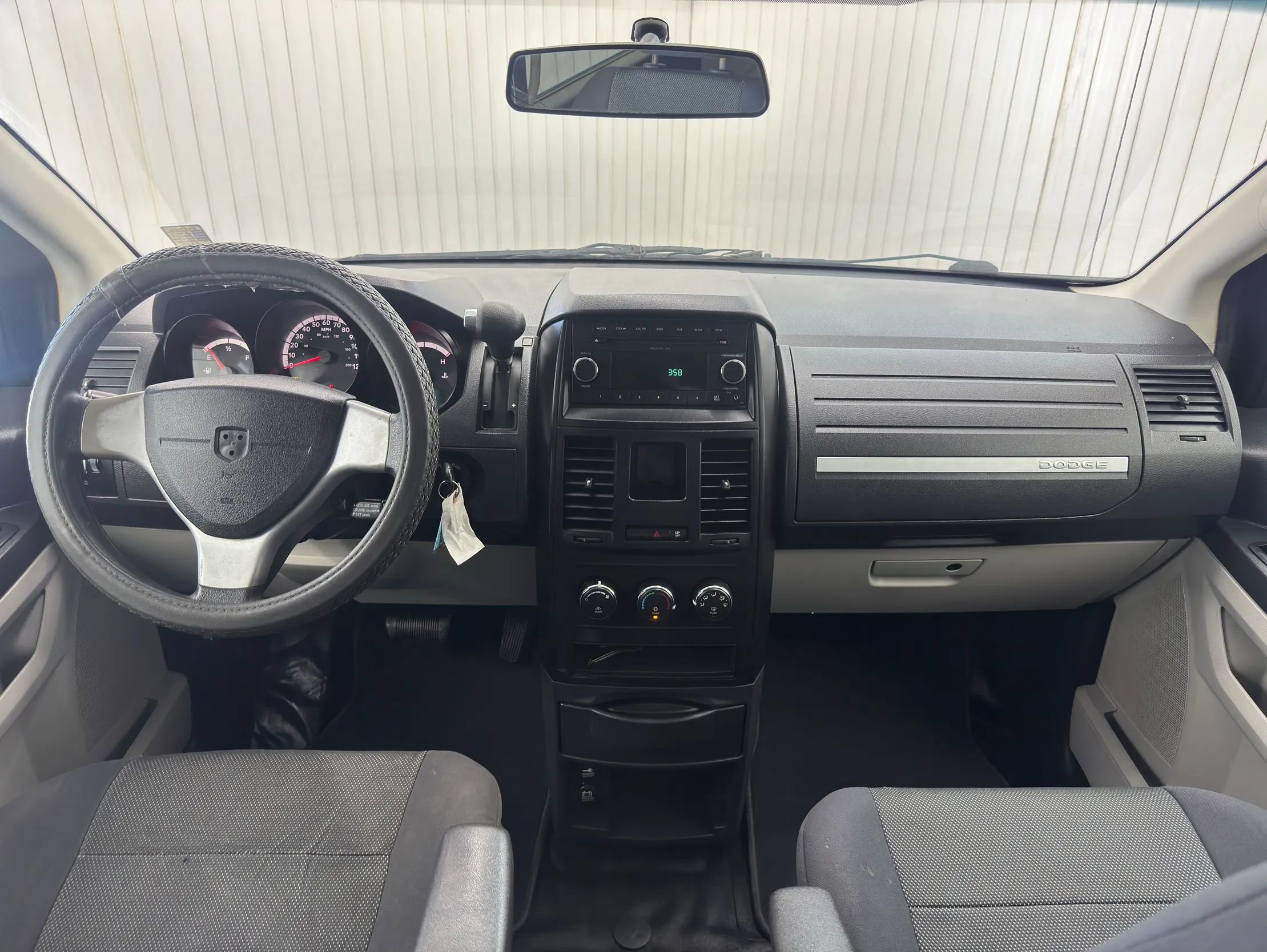 Used 2009 Dodge Grand Caravan SE image 17