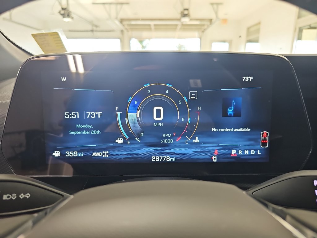 Certified 2025 Chevrolet Equinox LT w/ Safety and Technology Package AWD/4WD image 23