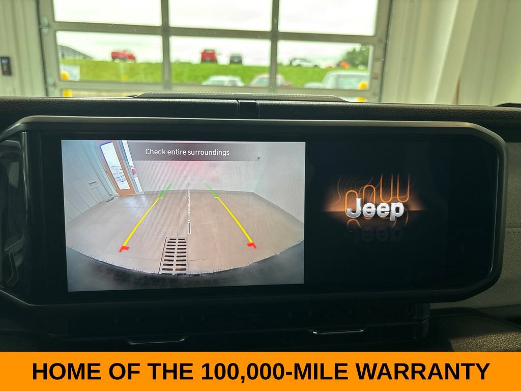 Used 2025 Jeep Wrangler Unlimited Sport AWD/4WD image 16