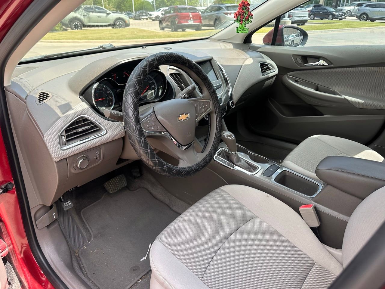 Used 2018 Chevrolet Cruze LT image 17