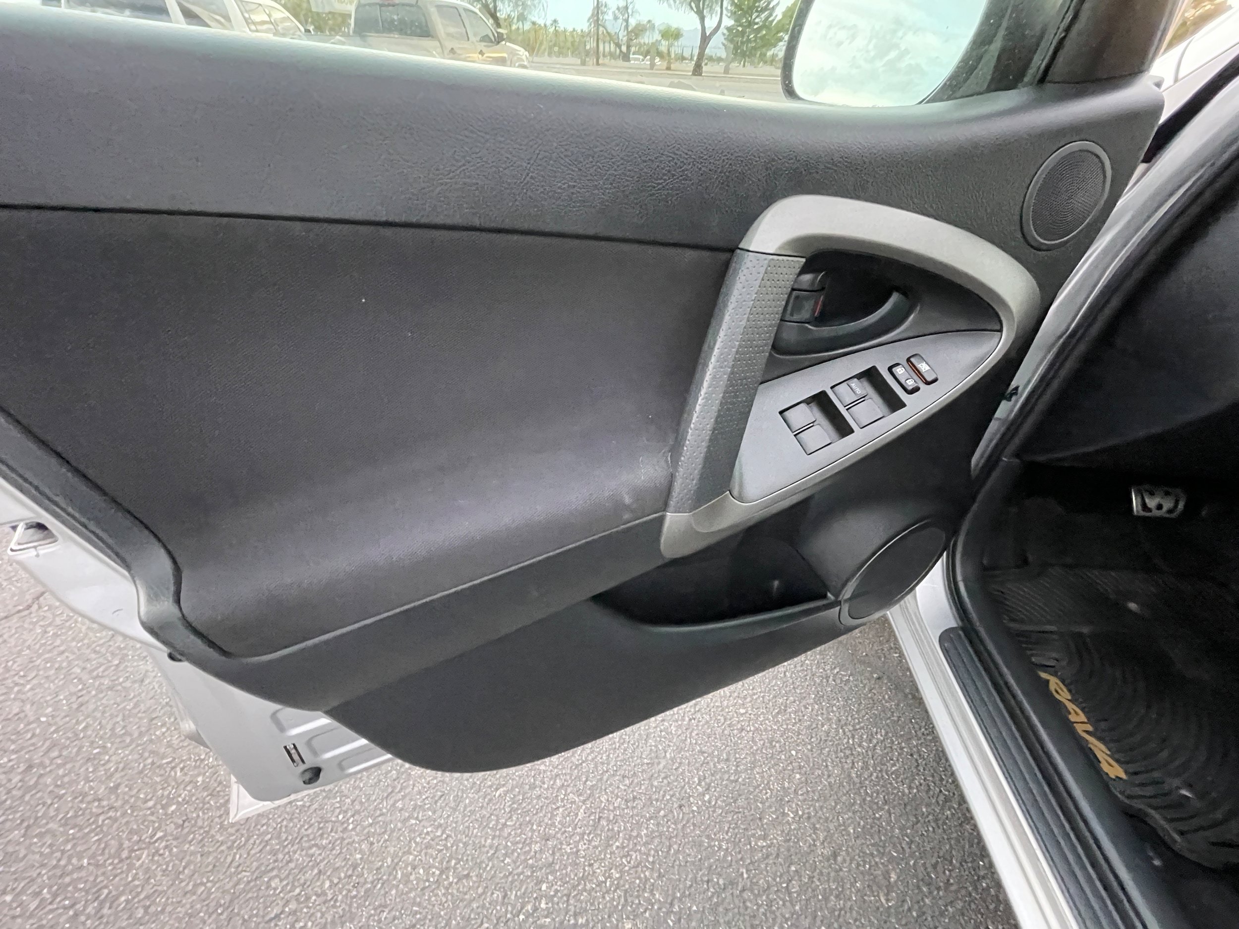Used 2010 Toyota RAV4 Sport AWD/4WD image 11