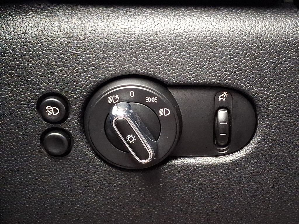 Used 2023 MINI Cooper S image 24