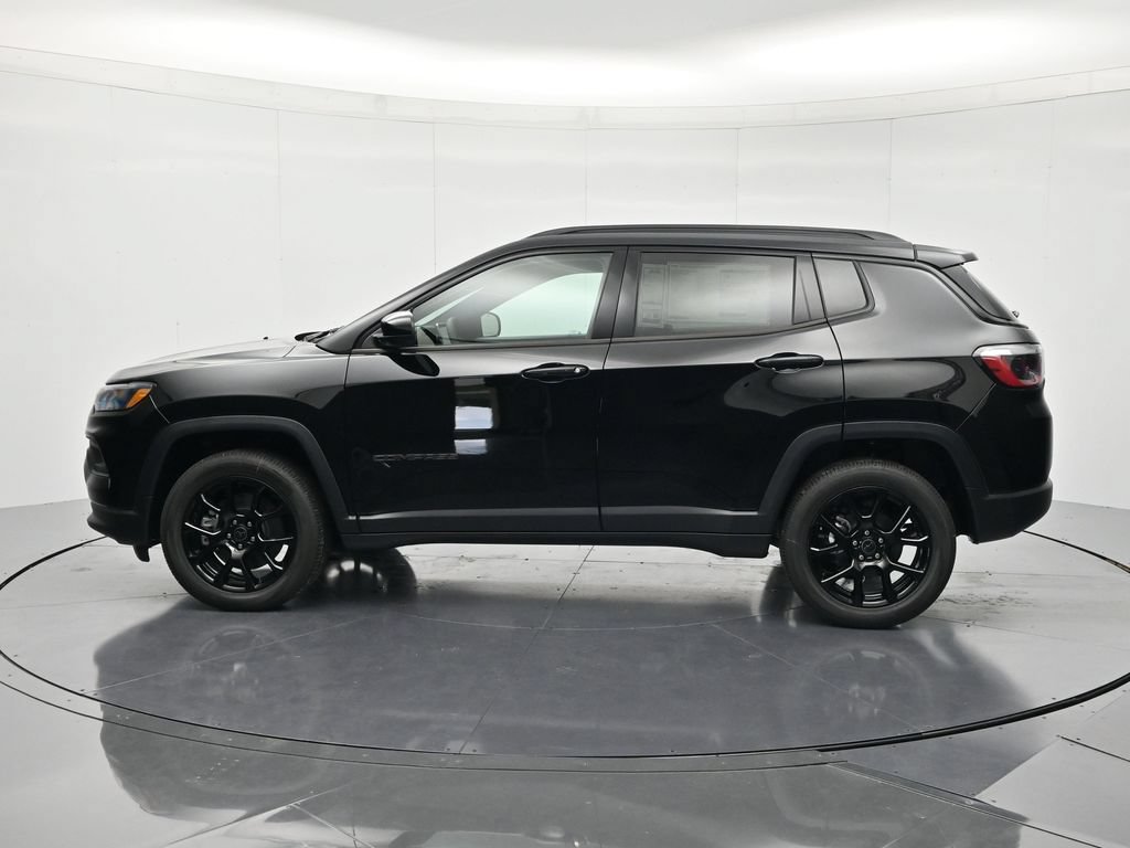 New 2026 Jeep Compass Latitude AWD/4WD image 8