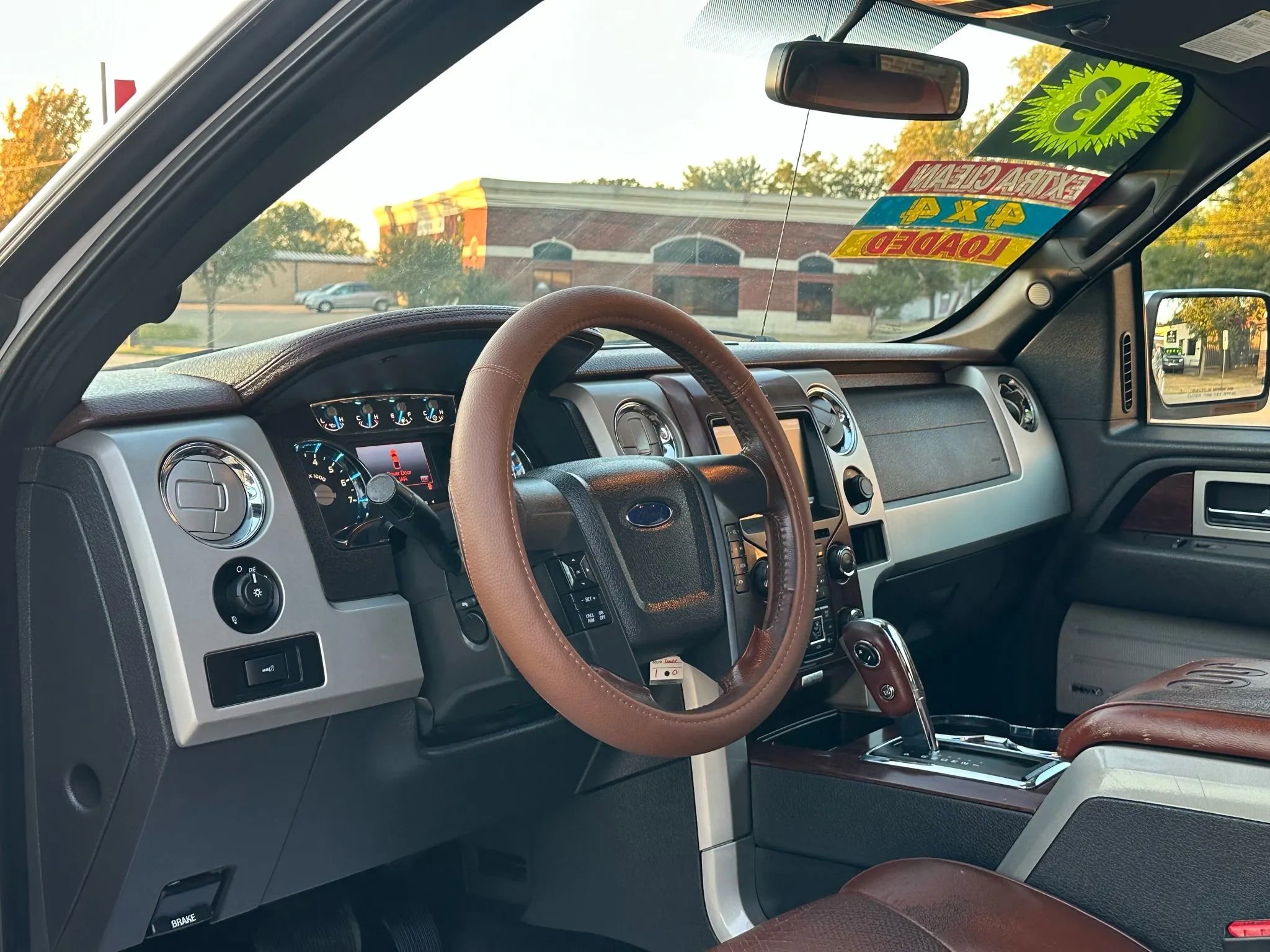 Used 2013 Ford F150 King Ranch w/ King Ranch Luxury Pkg image 9