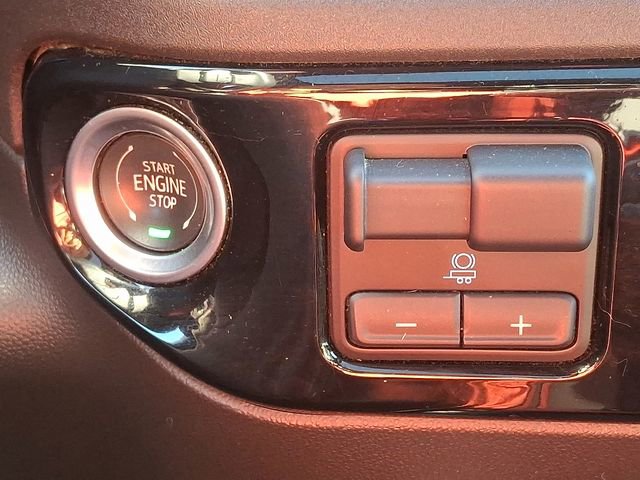 Used 2024 Chevrolet Silverado 1500 ZR2 w/ Technology Package image 23