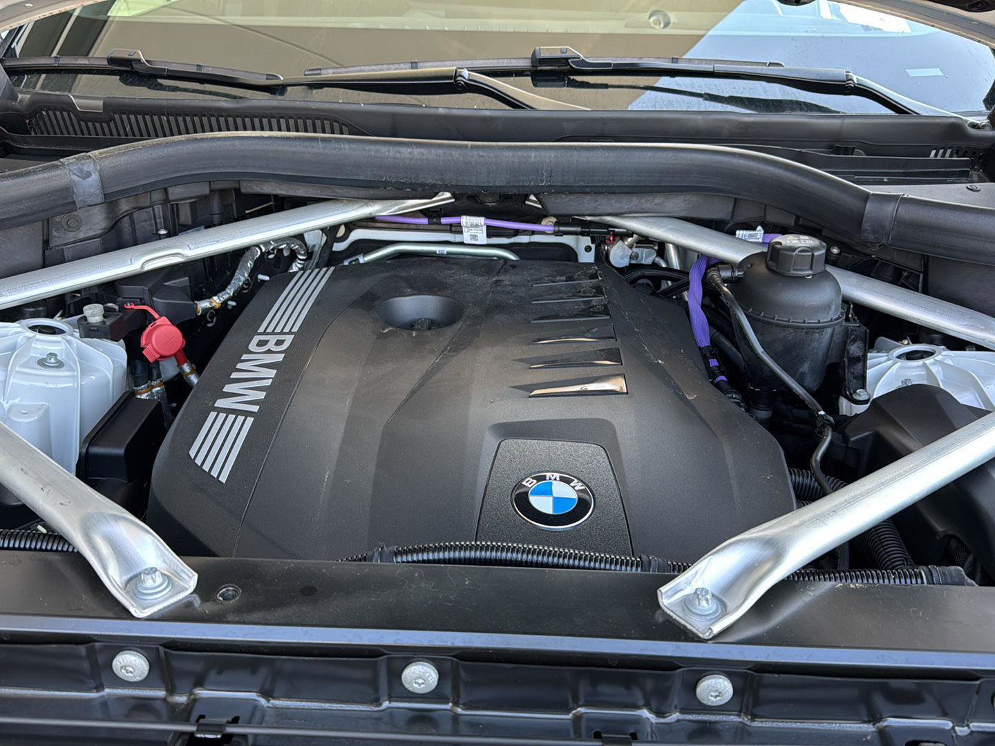 Certified 2024 BMW X6 xDrive40i w/ Premium Package image 30