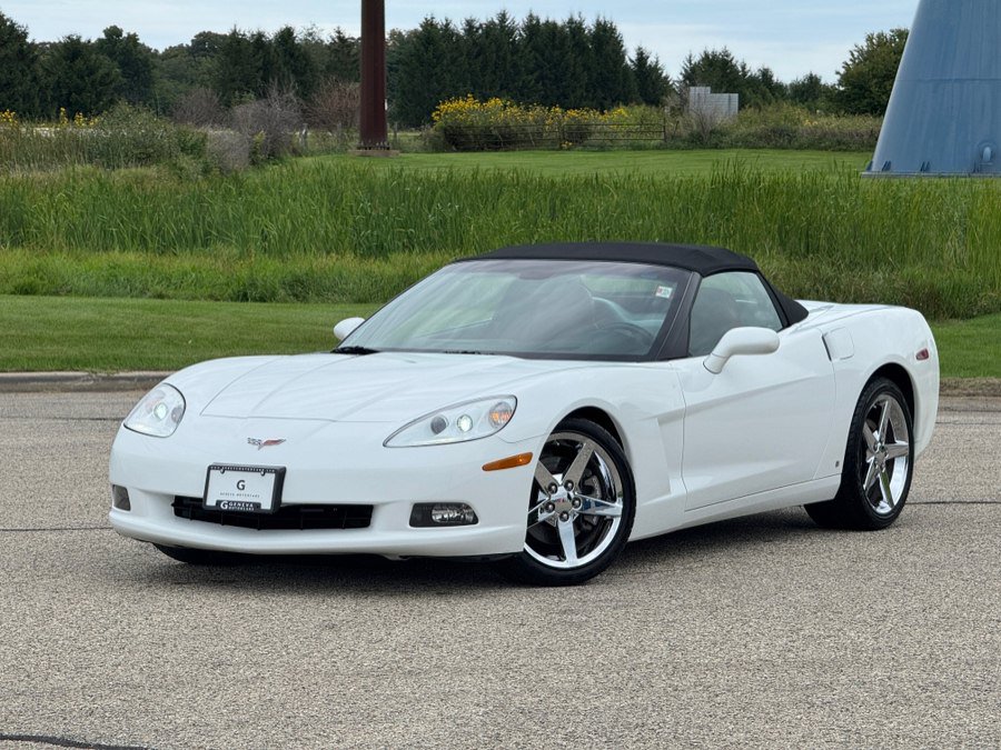 Used 2006 Chevrolet Corvette Convertible w/ Preferred Equipment Group RWD image 1
