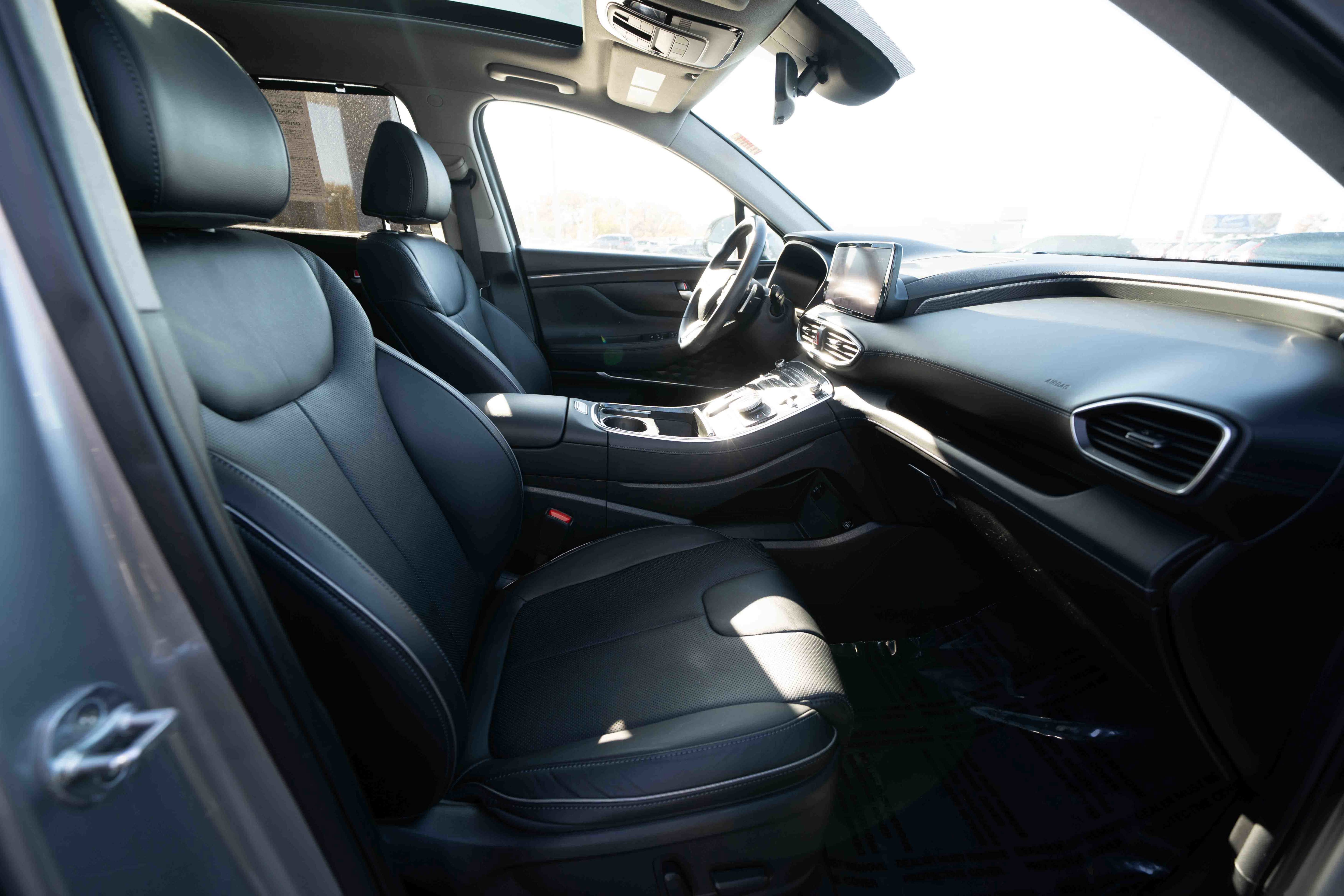 Used 2022 Hyundai Santa Fe Limited image 27