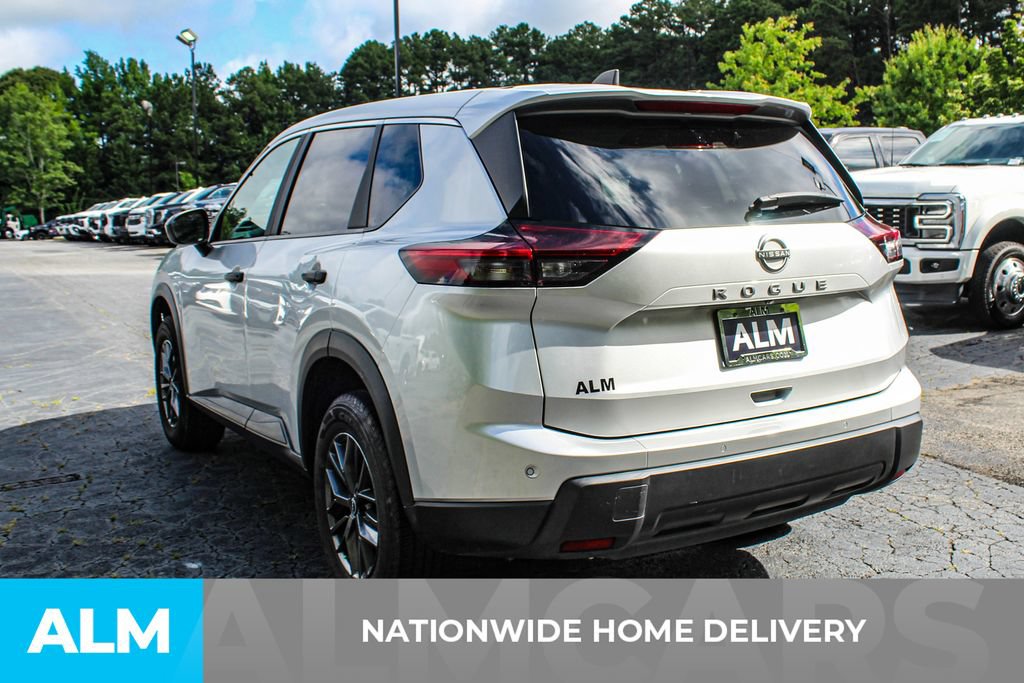 Used 2024 Nissan Rogue S FWD image 4