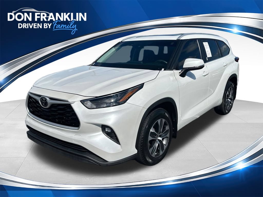 Used 2023 Toyota Highlander XLE