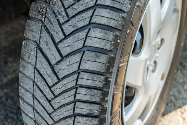 Used 2023 Ford Transit 250 148 High Roof Extended w/ Load Area Protection Package image 16