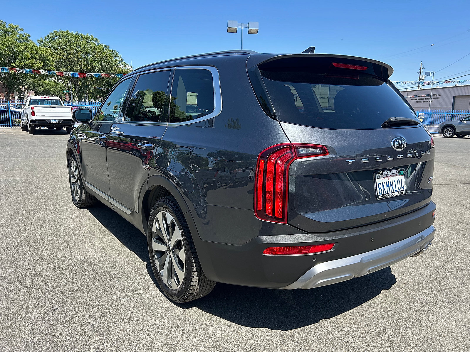Used 2020 Kia Telluride S w/ S 8 Passenger Seating Package FWD image 5