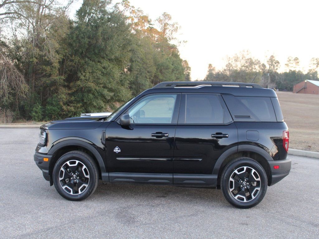 Used 2023 Ford Bronco Sport Outer Banks w/ Tech Package image 13