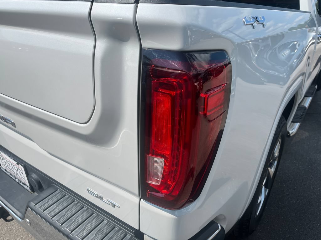 Used 2022 GMC Sierra 1500 SLT AWD/4WD image 46