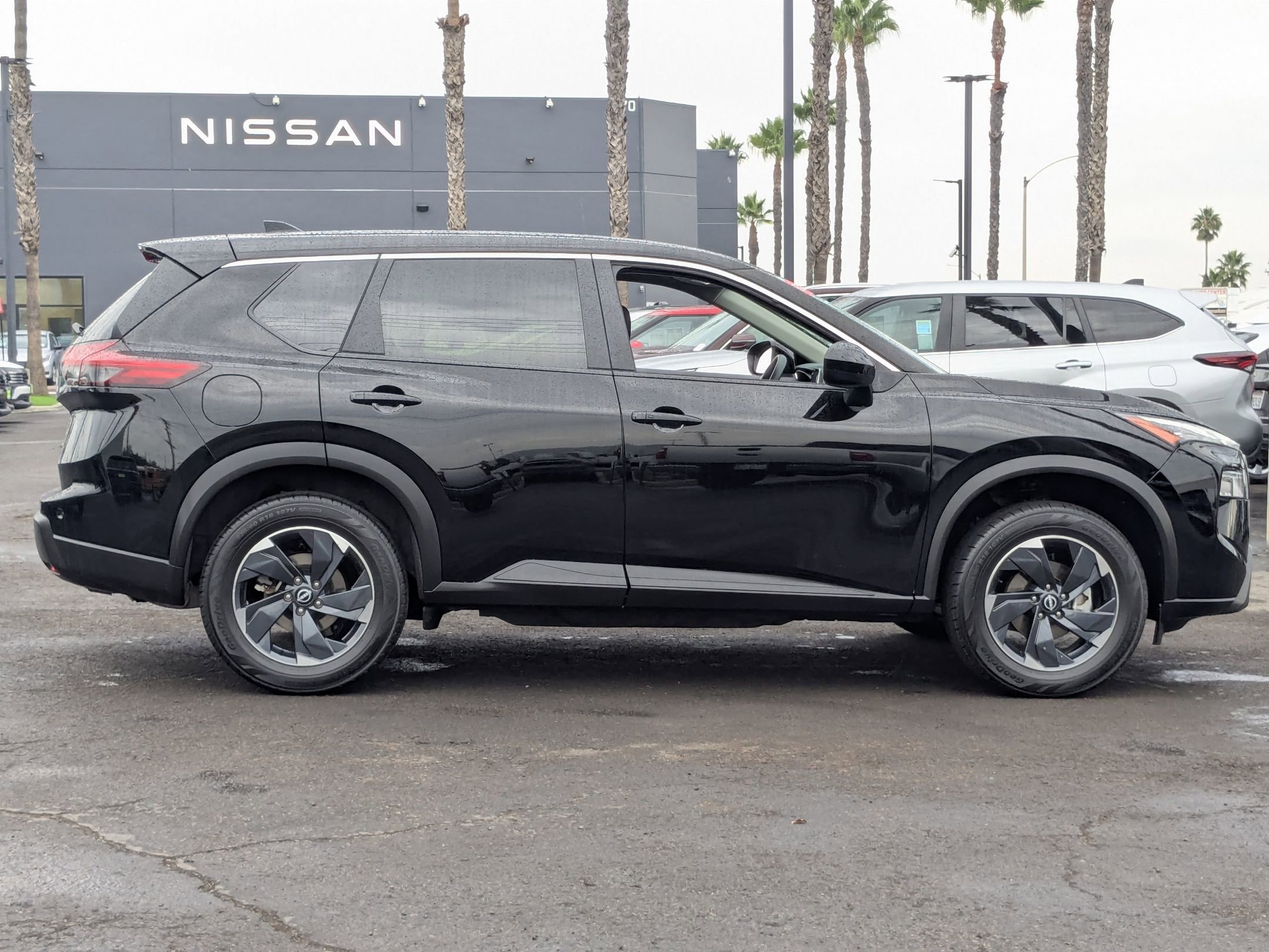Certified 2024 Nissan Rogue SV image 5