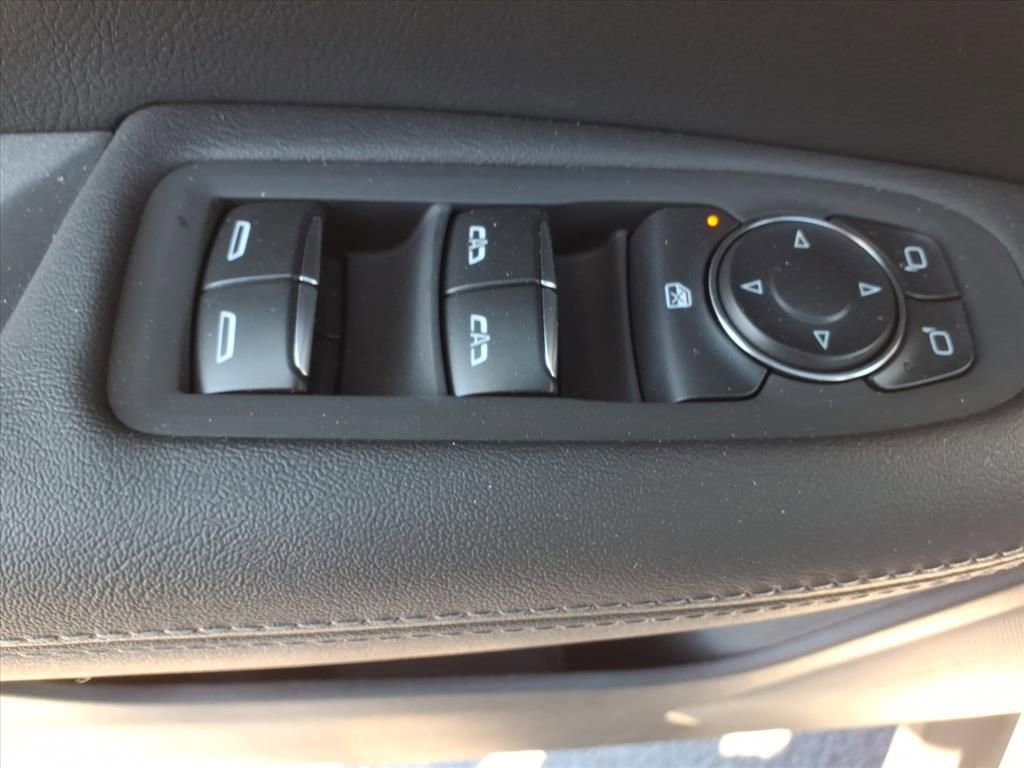 New 2026 Cadillac XT5 Luxury AWD/4WD image 11