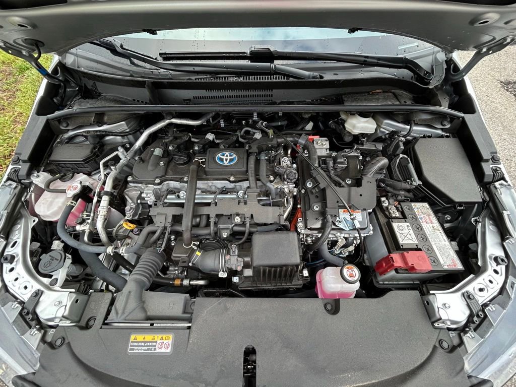 Used 2024 Toyota Corolla SE FWD image 12